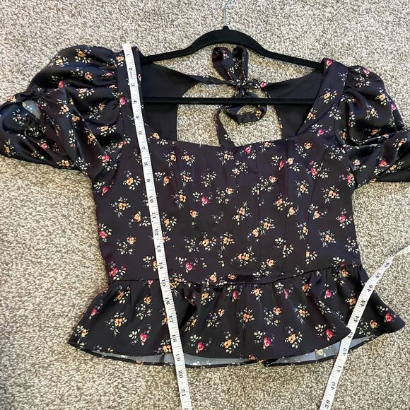 WAYF Juliet Floral Corset Top Sz M Black Satin Smocked Open Back Peplum Pullover - Picture 6 of 7